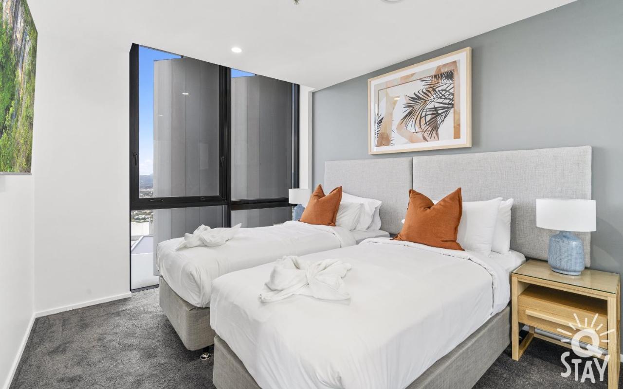 Circle On Cavill By Vaun Aparthotel Gold Coast Exterior photo