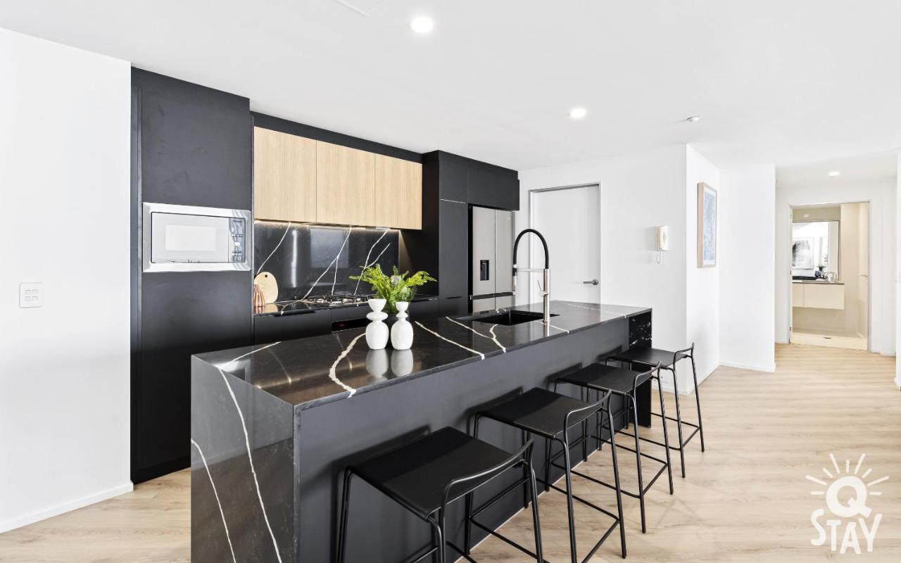 Circle On Cavill By Vaun Aparthotel Gold Coast Exterior photo