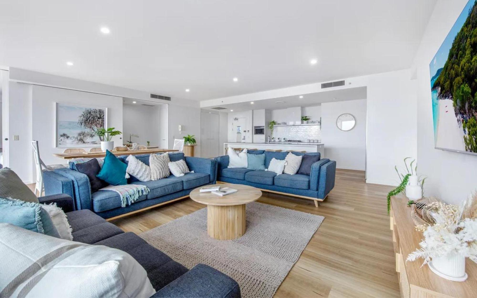 Circle On Cavill By Vaun Aparthotel Gold Coast Exterior photo