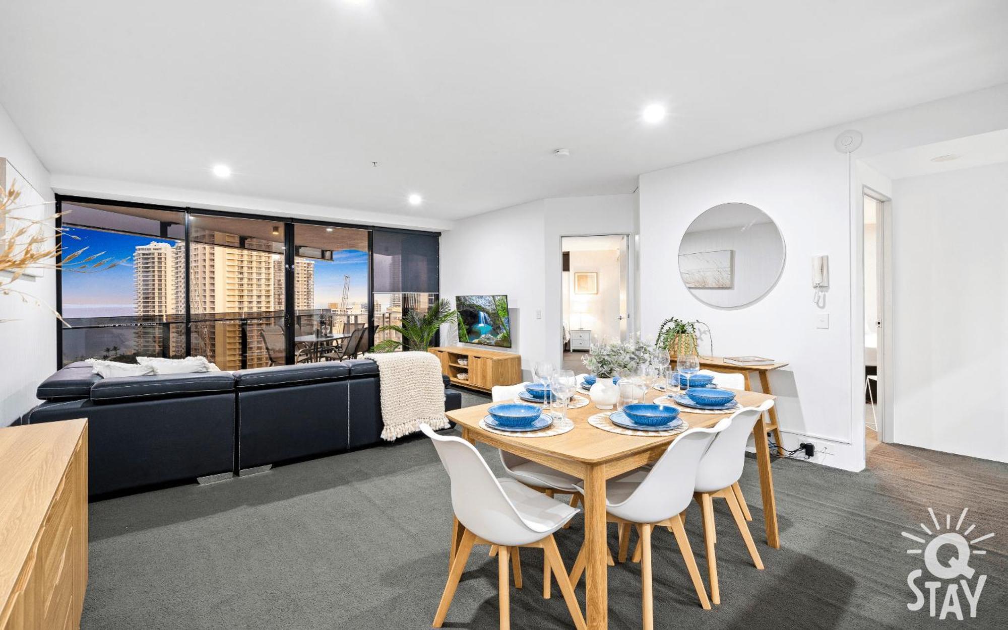 Circle On Cavill By Vaun Aparthotel Gold Coast Exterior photo