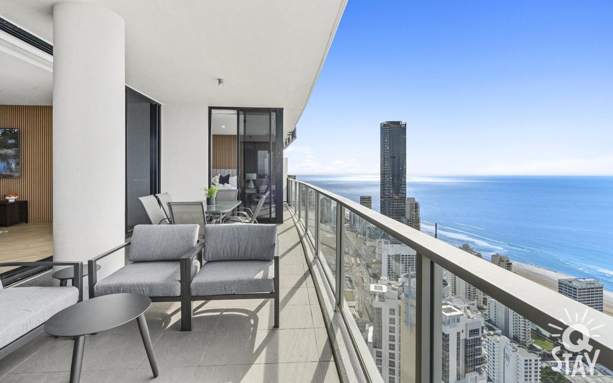 Circle On Cavill By Vaun Aparthotel Gold Coast Exterior photo
