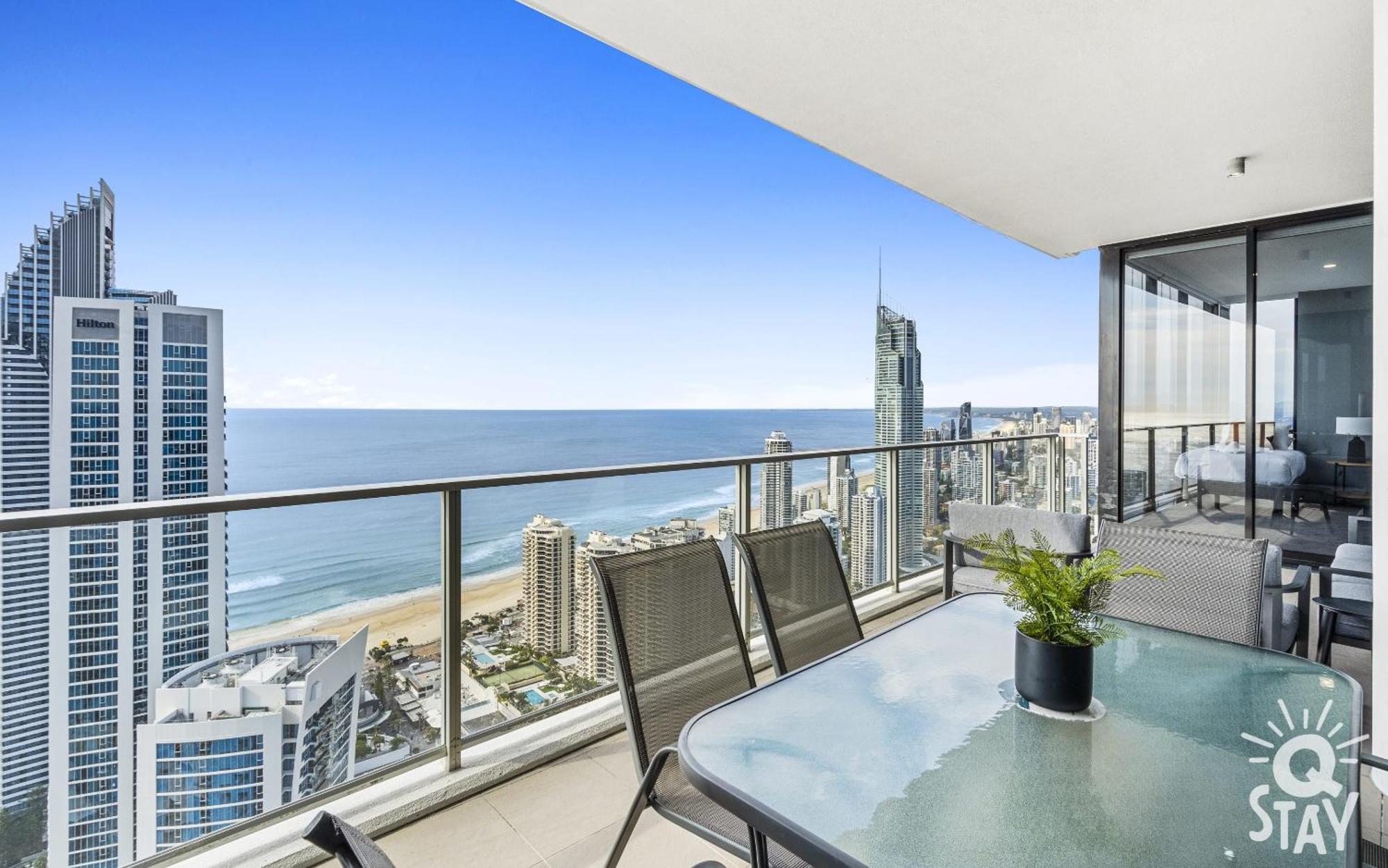 Circle On Cavill By Vaun Aparthotel Gold Coast Exterior photo